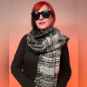 BLACK & GRAY / Plaid Shawl Scarf Wrap / Fringe